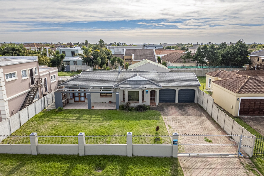 6 Bedroom Property for Sale in Summerstrand Eastern Cape